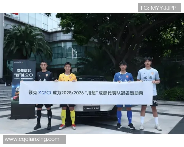 成都飞盘队速度之争引发热议球迷与专家观点碰撞激烈 成都飞盘队速度之争引发热议球迷与专家观点碰撞激烈