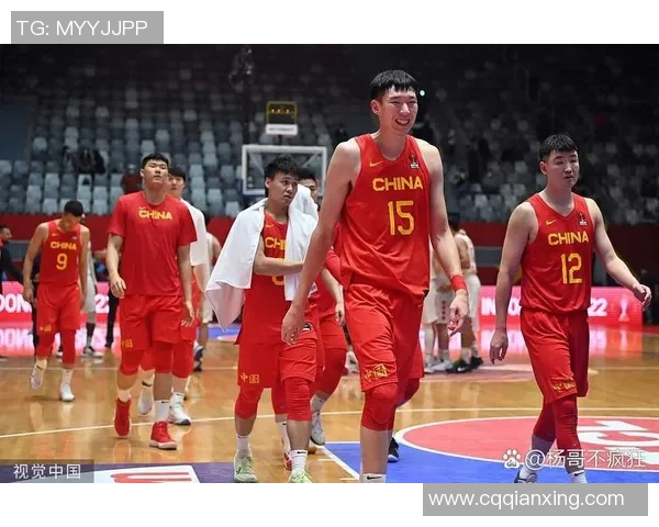 中国足球与篮球的较量：谁能在体育舞台上赢得更多荣耀与关注